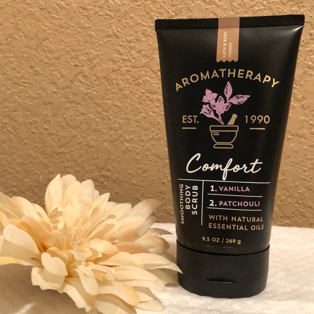 NWT Bath & Body Works Aromatherapy Comfort Vanilla & Patchouli Body Scrub  9.5